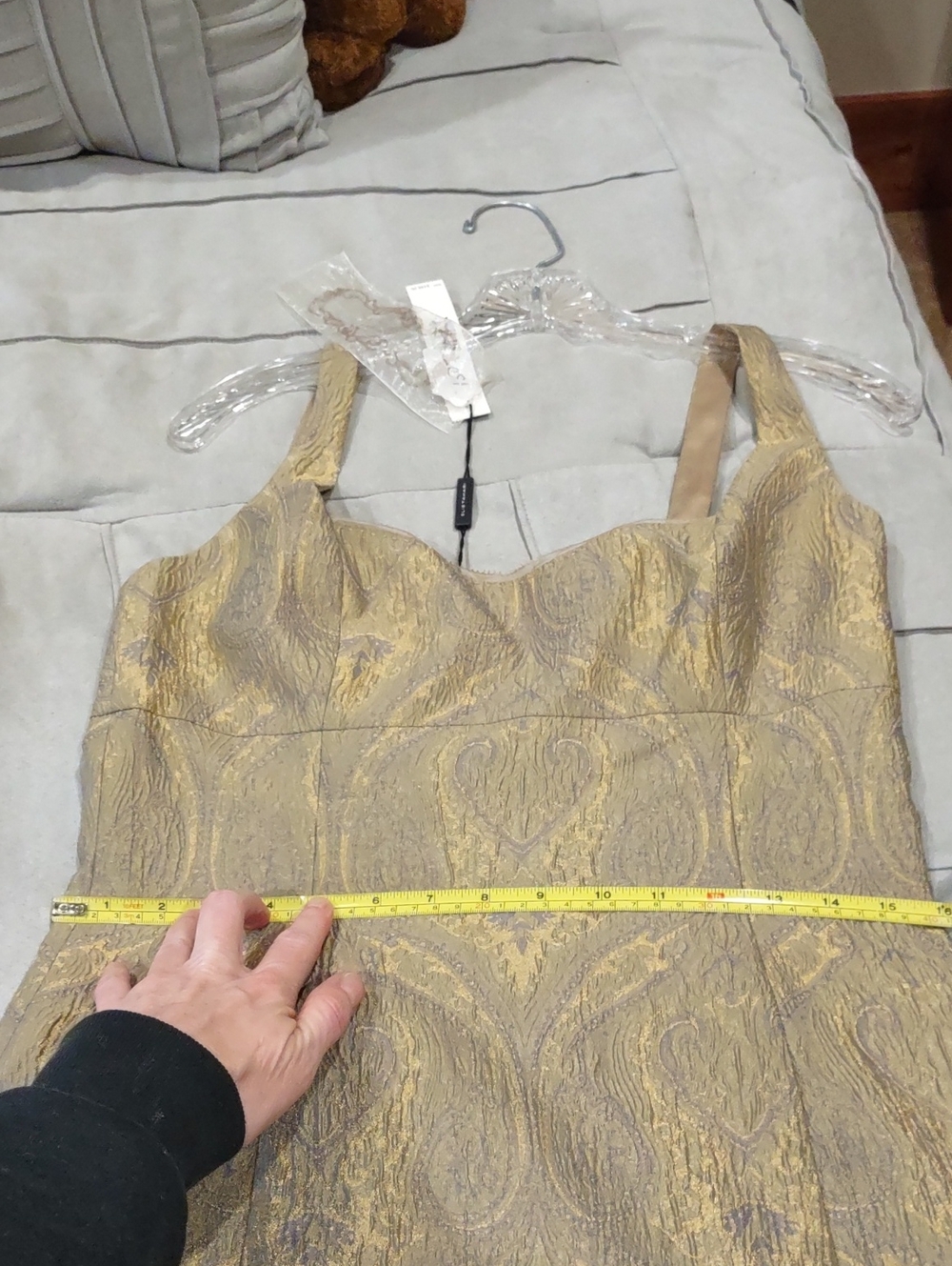 Elie Tahari metallic gold dress cocktail party Wedding Size 6 nwt - Picture 15 of 15